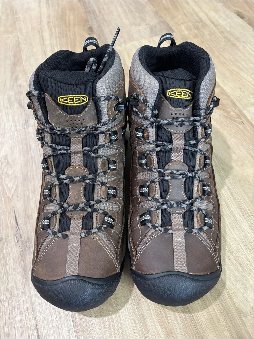 NEW Men’s KEEN Targhee 2 Mid Height Waterproof Hiking Boots